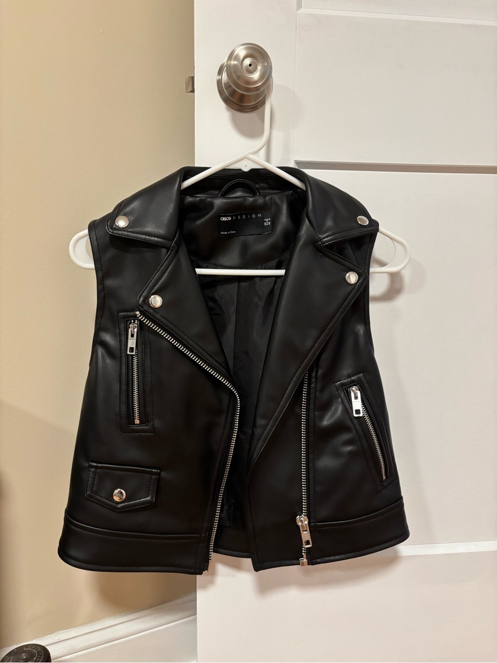 Moto-Style Black Faux Leather Vest - MomoDesign